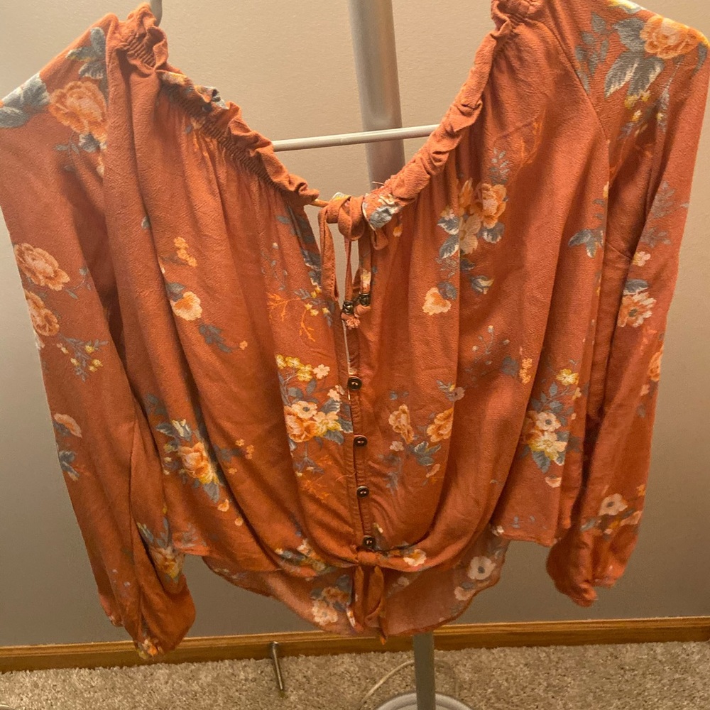 American eagle floral shirt